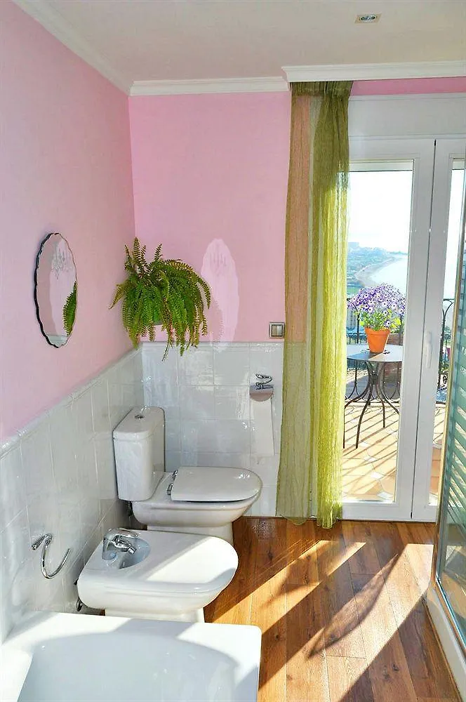 Welcome Inn Nerja Guest House Luxury Bed & Breakfast 3*,  Spanien