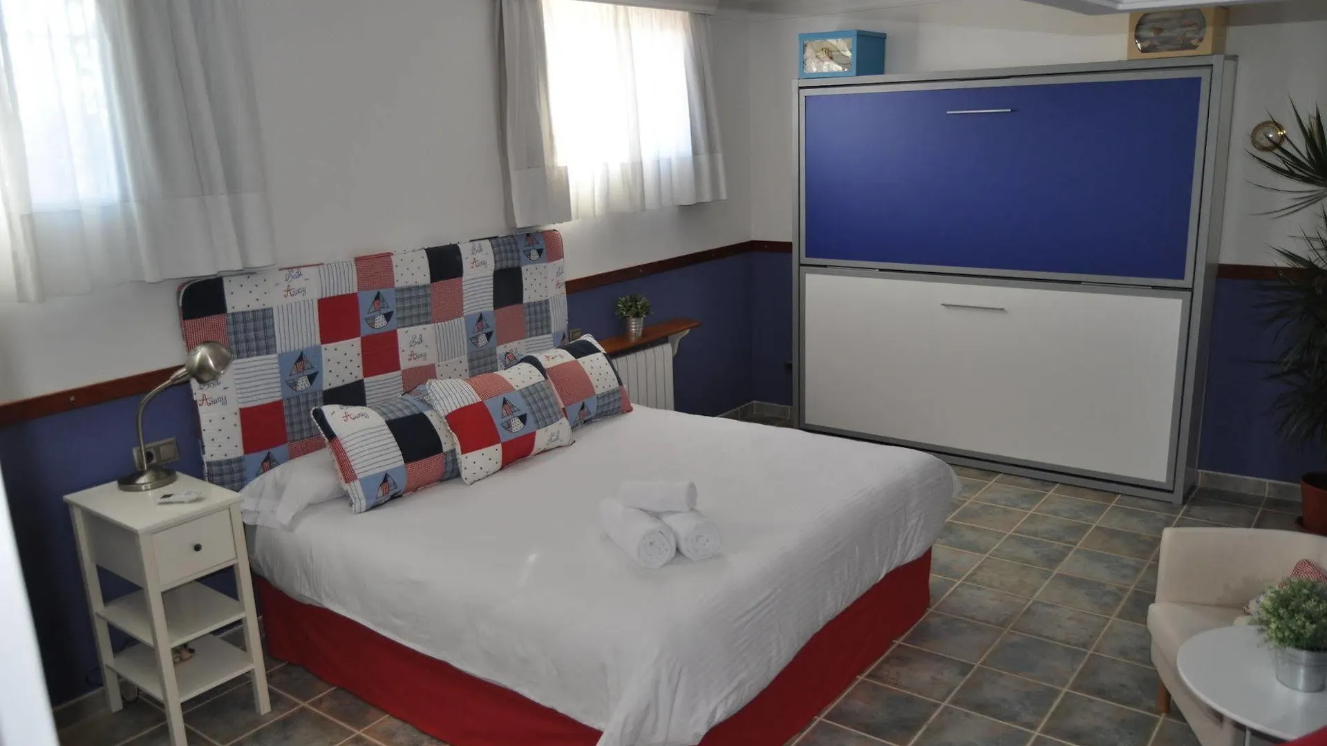Welcome Inn Nerja Guest House Luxury Bed & Breakfast